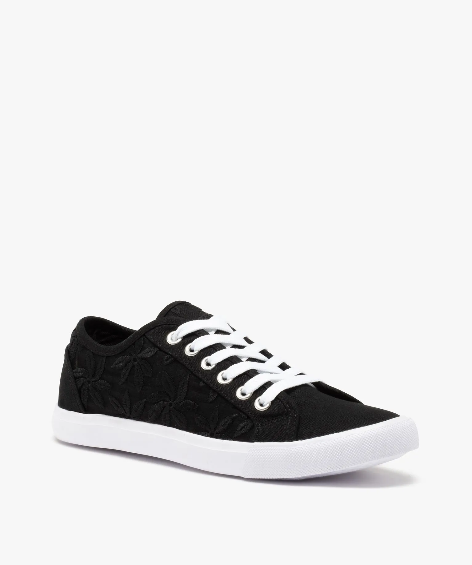 baskets femme en toile unie et dentelle sur les cotes noir baskets et tennis