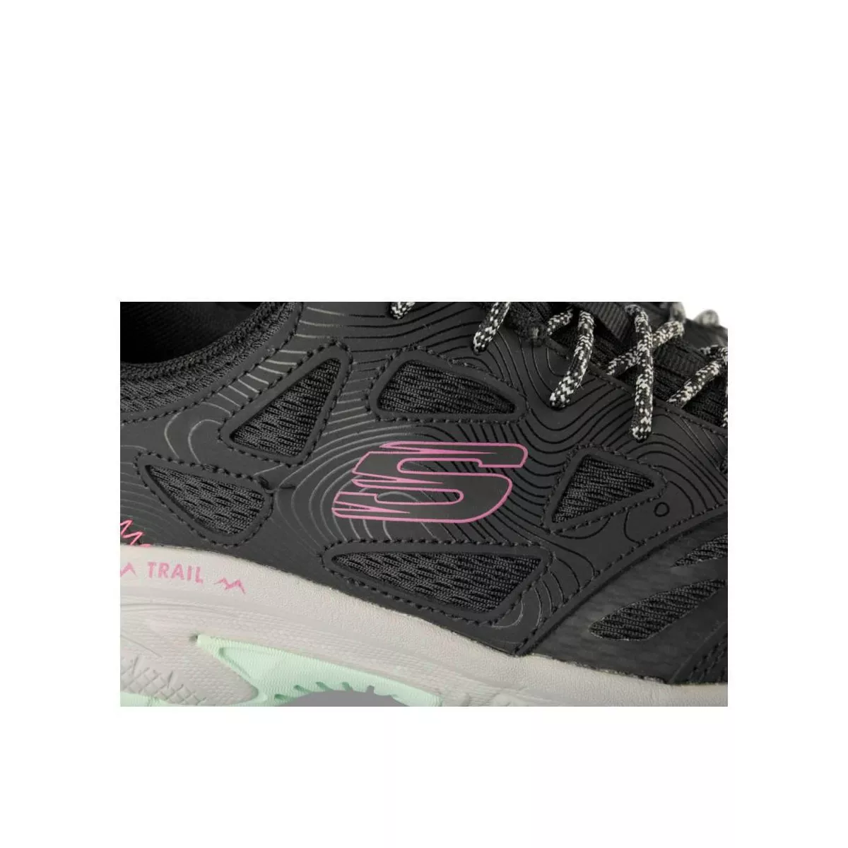 Baskets NOIR SKECHERS Hillcrest Pure Escapade