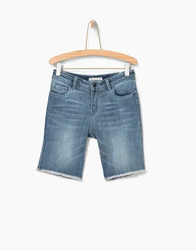 Bermuda en jean faded blue bas frangés fille 