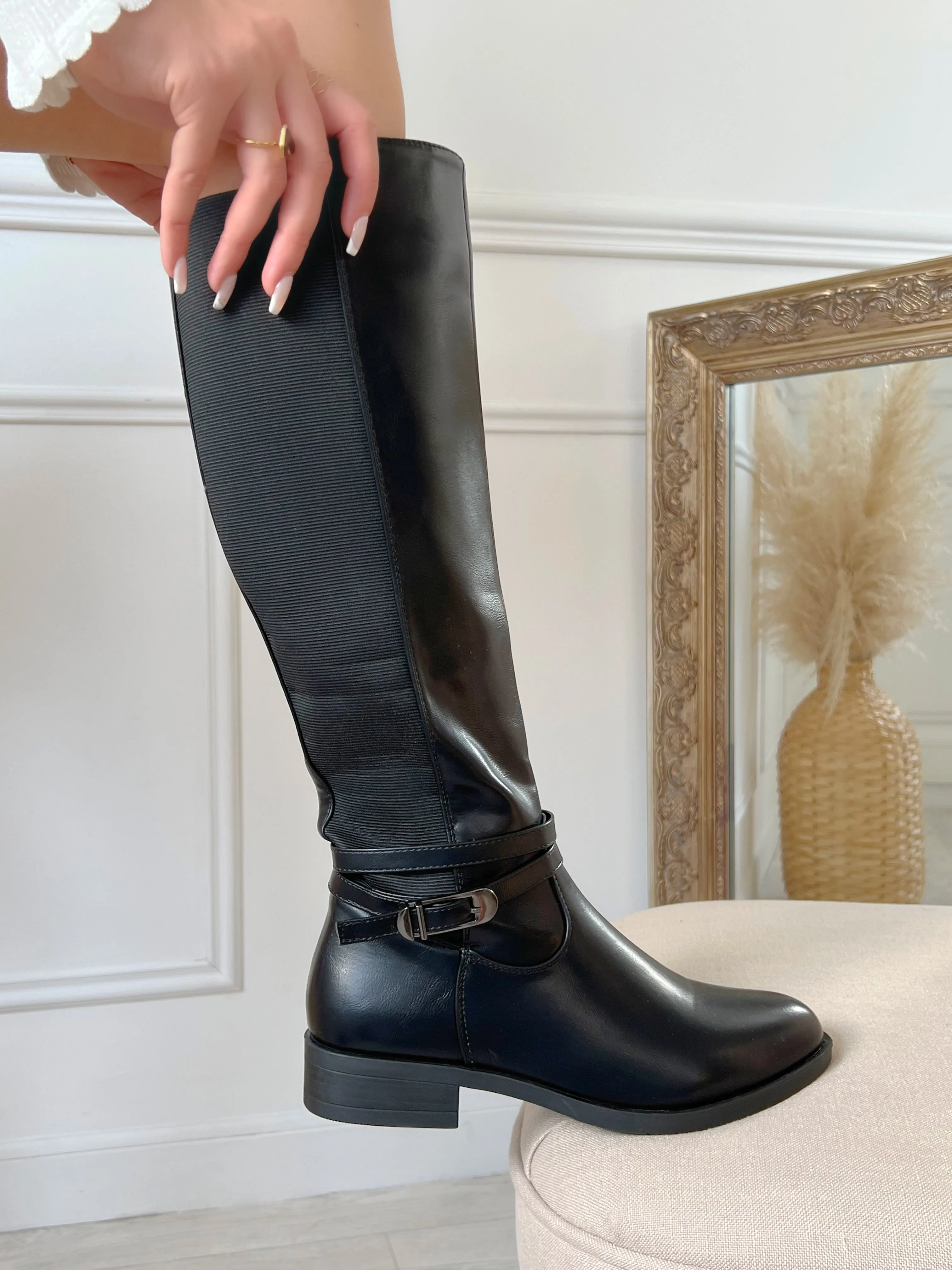 Bottes noires spéciales mollets larges : Celina