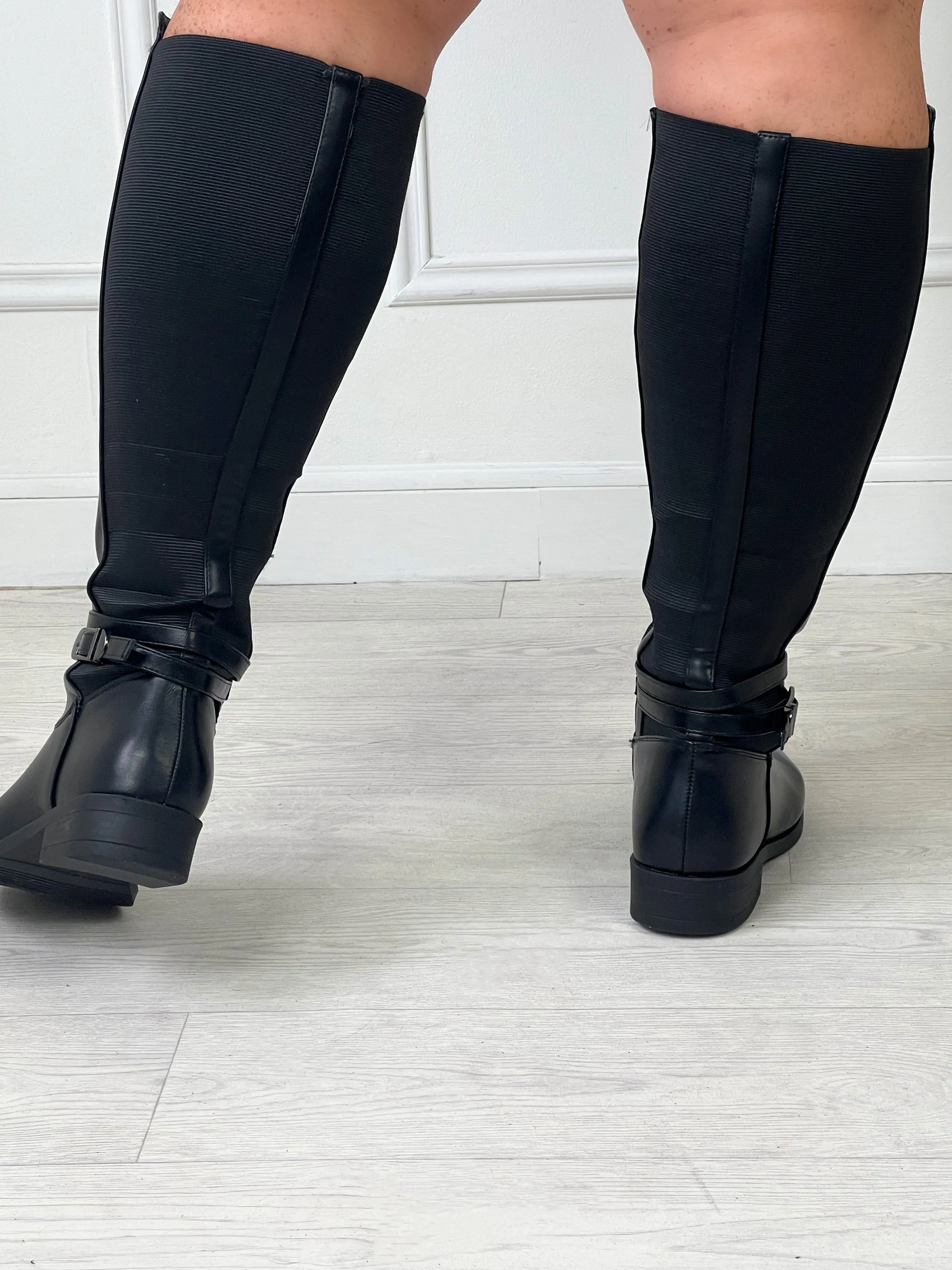 Bottes noires spéciales mollets larges : Celina