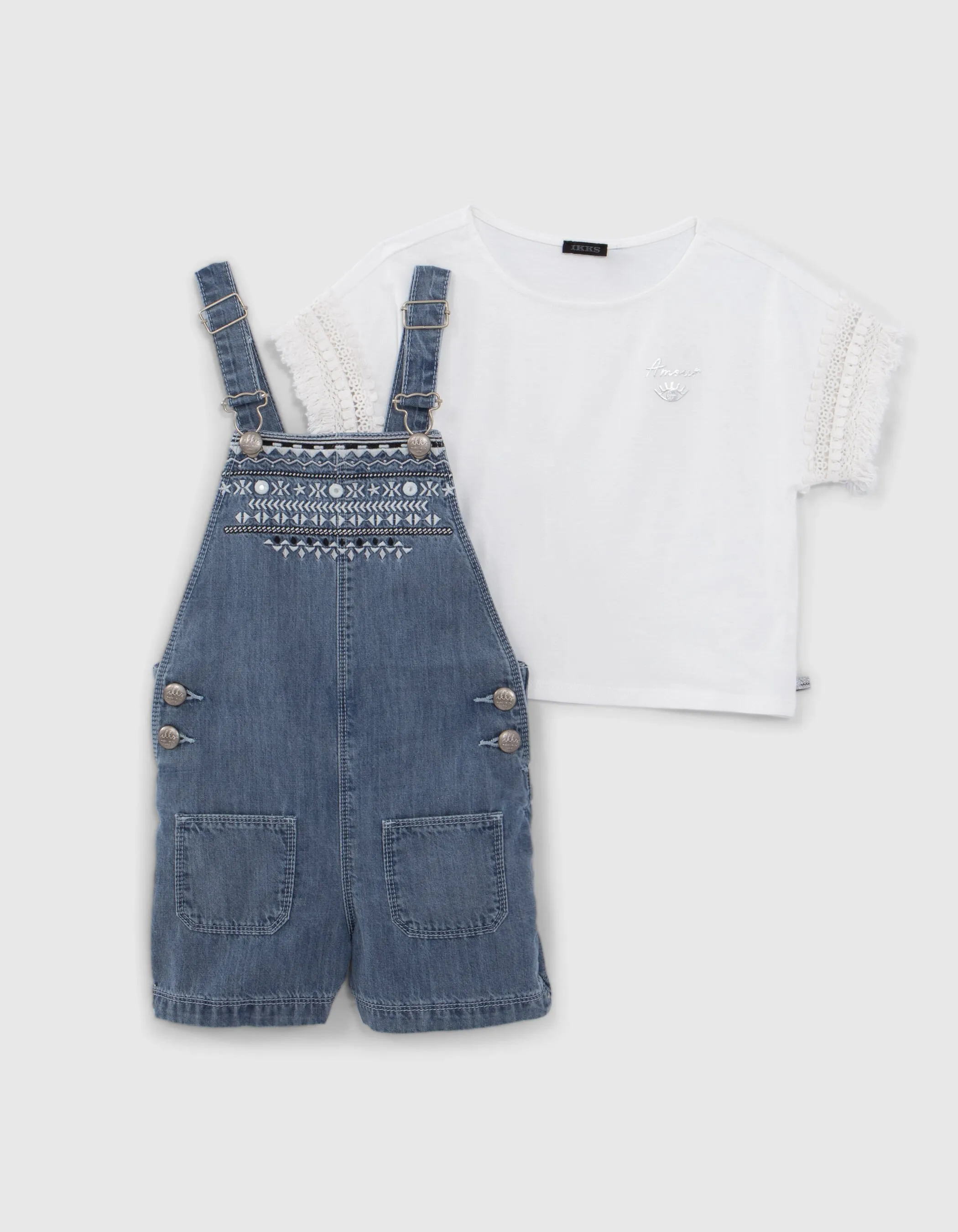 Ensemble salopette-short en jean et T-shirt blanc fille