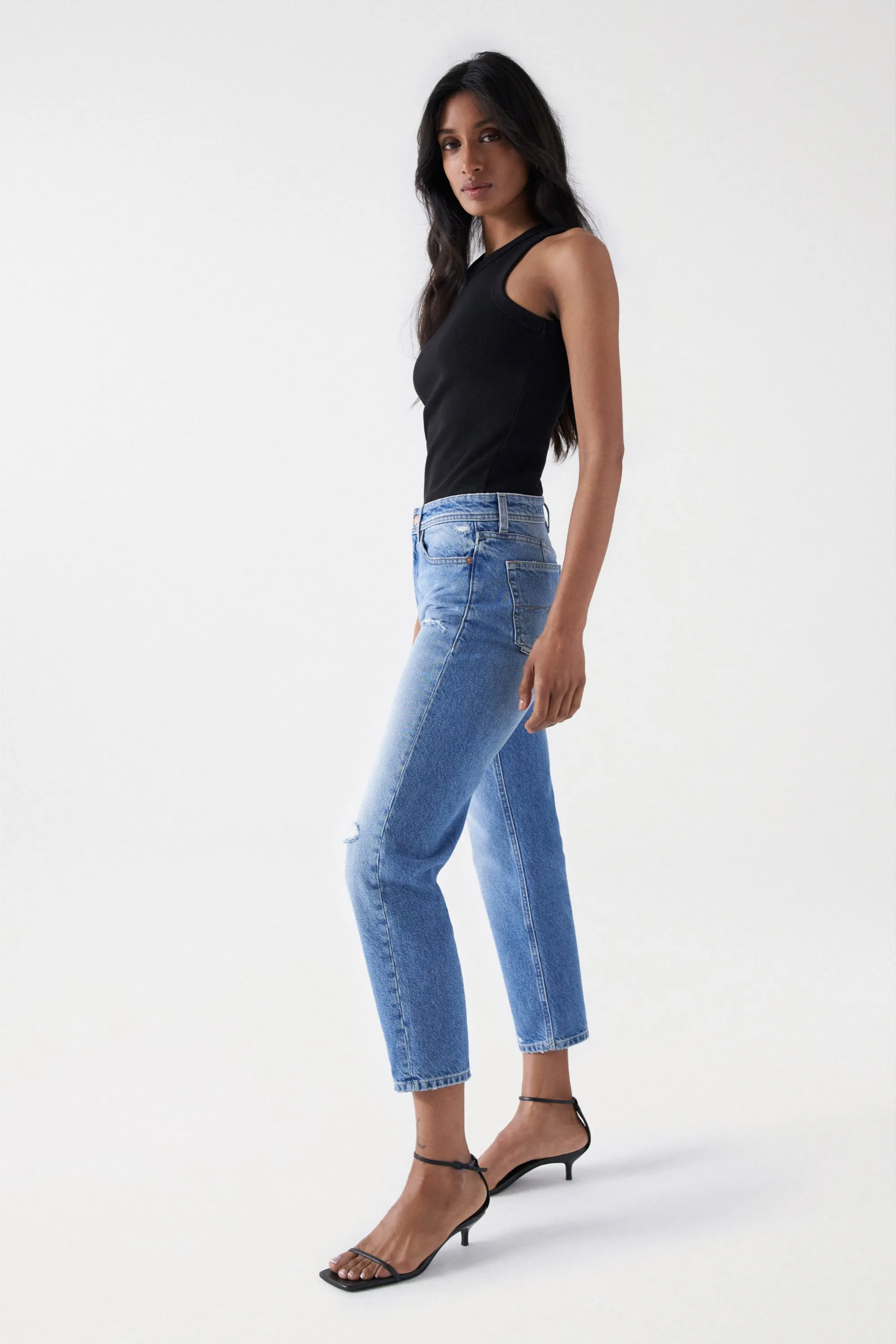 JEAN TRUE CROPPED SLIM AVEC DÉCHIRURES