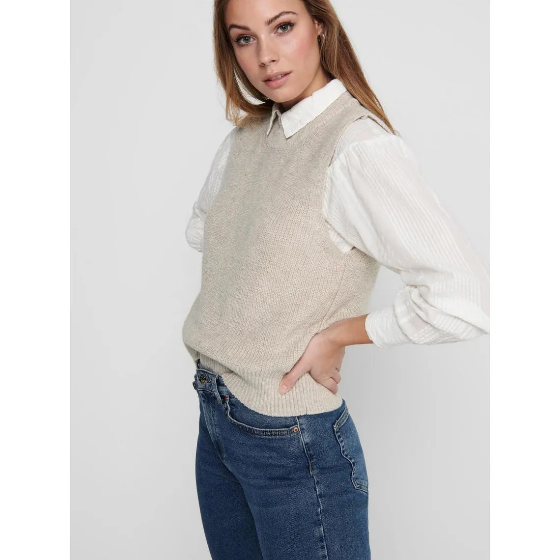 Pull sans manches beige | 3 Suisses