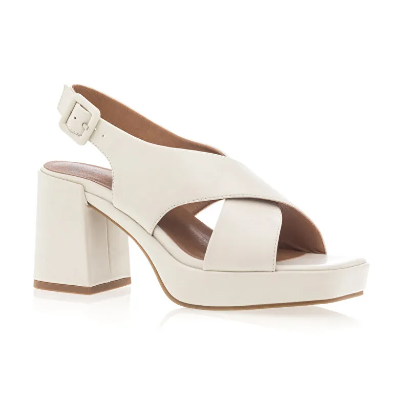 Sandales / nu-pieds Femme Beige Pretty Stories : Sandales / Nu-pieds . Besson Chaussures