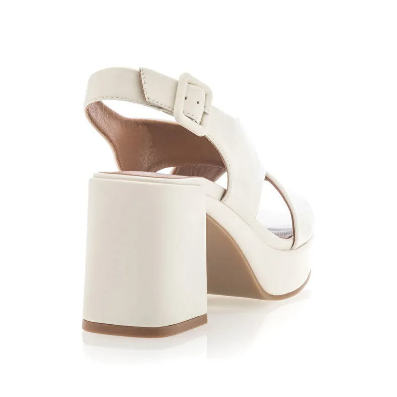 Sandales / nu-pieds Femme Beige Pretty Stories : Sandales / Nu-pieds . Besson Chaussures