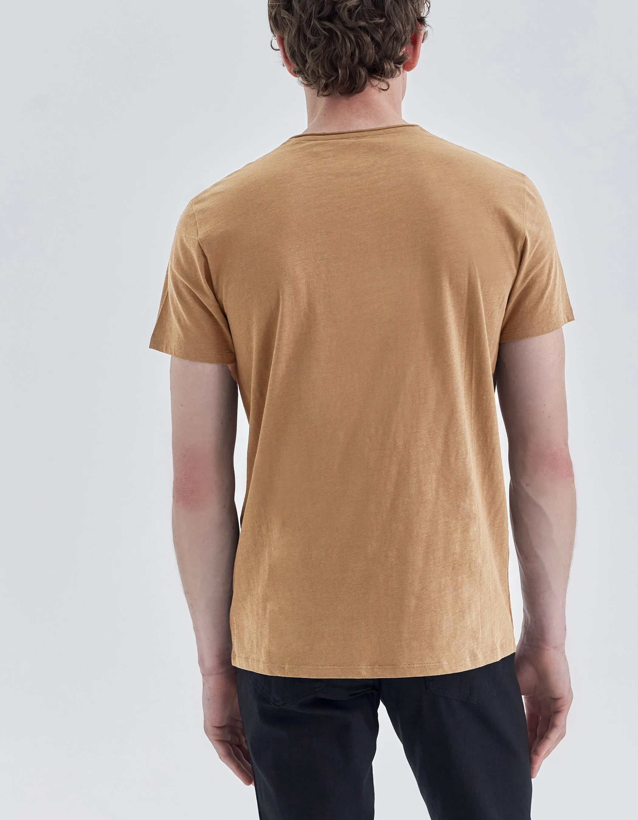 T-shirt L'Essentiel cappuccino encolure V Homme